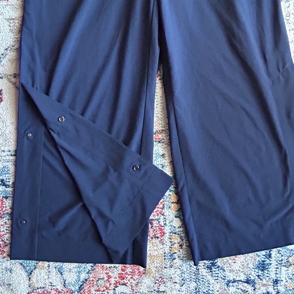 Athleta cropped pants - Picture 3 of 7